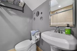 1803 Grand Valley Dr, Houston, TX 77090 - Photo 38