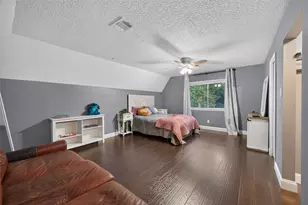 1803 Grand Valley Dr, Houston, TX 77090 - Photo 32