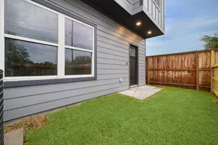 976 Marjorie St, Houston, TX 77088 - Photo 4