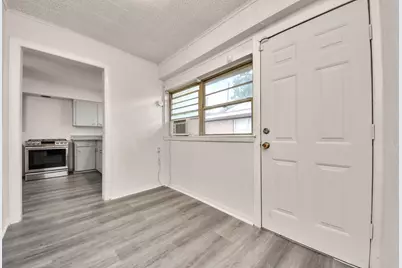 2703 Knotty Oaks Trail, Houston, TX 77045 - Photo 14