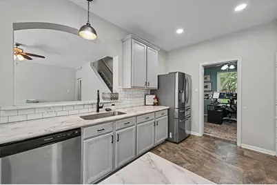 31535 Crestwood Park, Conroe, TX 77385 - Photo 6