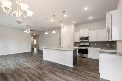 331 Woodhaven Drive, West Columbia, TX 77486 - Photo 8