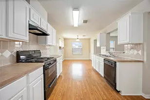 7907 Beech Park Ln, Houston, TX 77083 - Photo 6