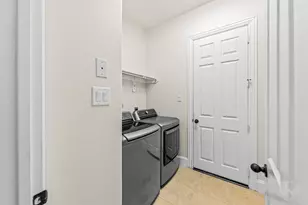 27546 Kingsland Pl Ln, Fulshear, TX 77441 - Photo 20