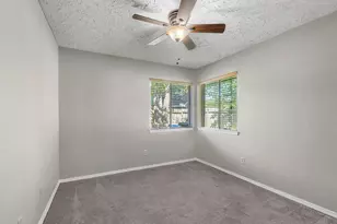 4202 W Peachfield Cir, Houston, TX 77014 - Photo 14