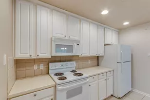 8051 Bay Branch Dr, The Woodlands, TX 77382 - Photo 20