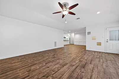14222 Stokesmount Drive, Houston, TX 77077 - Photo 10