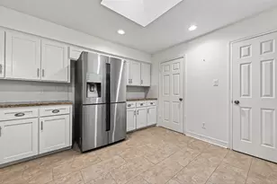 14222 Stokesmount Dr, Houston, TX 77077 - Photo 18
