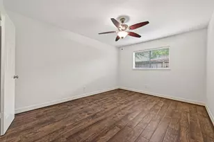 14222 Stokesmount Dr, Houston, TX 77077 - Photo 34