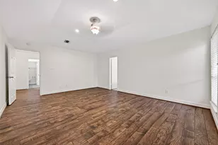14222 Stokesmount Dr, Houston, TX 77077 - Photo 24