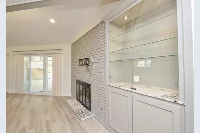 414 Lakeview Drive, Sugar Land, TX 77498 - Photo 14