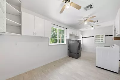 6998 Commander Roland Drive, Hitchcock, TX 77563 - Photo 34