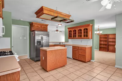 310 Chestnut Street, Lake Jackson, TX 77566 - Photo 18