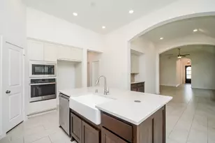 1052 Shl Crk Trl, Conroe, TX 77304 - Photo 10