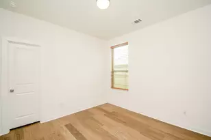 1052 Shl Crk Trl, Conroe, TX 77304 - Photo 20