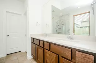 1052 Shl Crk Trl, Conroe, TX 77304 - Photo 16