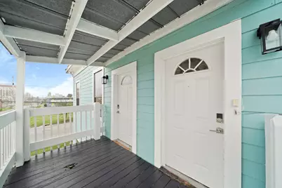 701 28th Street #D, Galveston, TX 77550 - Photo 2