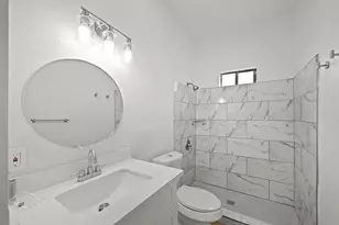 701 28th St, Galveston, TX 77550 - Photo 6