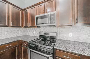 10923 Whistlers Cottage Ct, Houston, TX 77088 - Photo 10