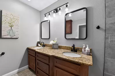 10407 Winding Trail Road, La Porte, TX 77571 - Photo 28
