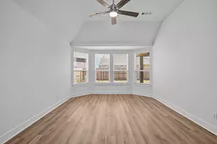 8546 Pier Cove Dr, Cypress, TX 77433 - Photo 30