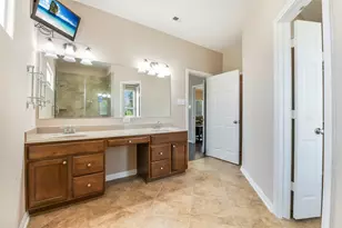 264 Falcon Point, Onalaska, TX 77360 - Photo 12