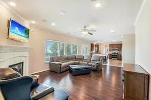 264 Falcon Point, Onalaska, TX 77360 - Photo 6