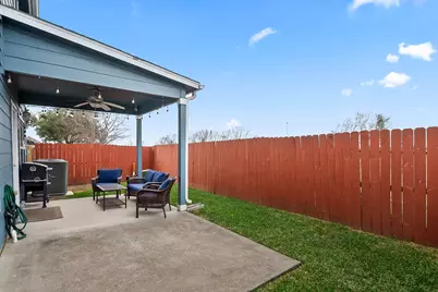 12610 Skyview Creek Court, Houston, TX 77047 - Photo 30