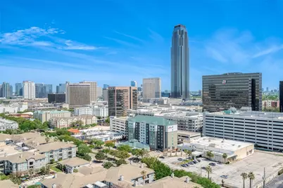 3388 Sage Road #1601, Houston, TX 77056 - Photo 14