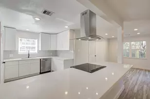 591 River Plantation Dr, Conroe, TX 77302 - Photo 6