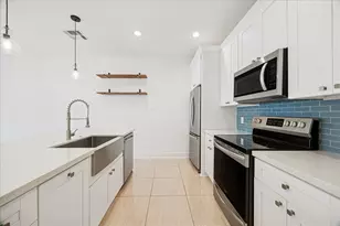 205 E 43rd St, Houston, TX 77018 - Photo 8