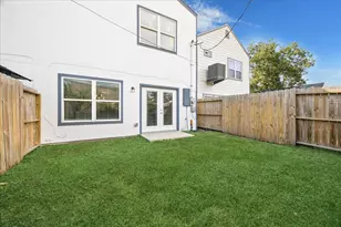 205 E 43rd St, Houston, TX 77018 - Photo 28