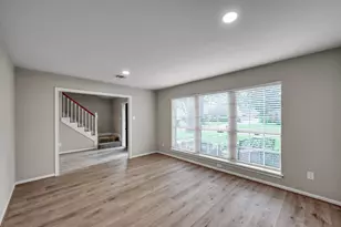 5426 Green Springs Dr, Houston, TX 77066 - Photo 8