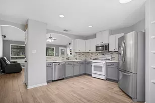 1003 Cherry Creek Rd, Dayton, TX 77535 - Photo 18