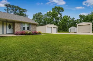 1003 Cherry Creek Rd, Dayton, TX 77535 - Photo 2