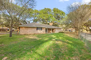 105 Memorial Ln, Columbus, TX 78934 - Photo 22