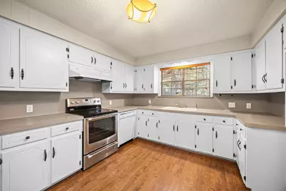 105 Memorial Lane, Columbus, TX 78934 - Photo 8