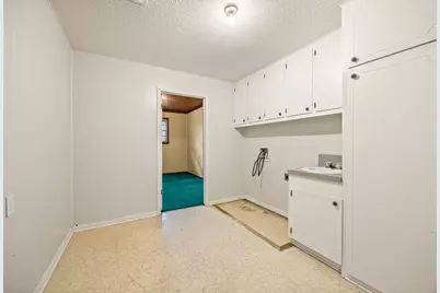 105 Memorial Lane, Columbus, TX 78934 - Photo 14