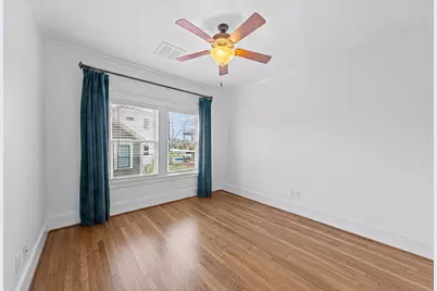 640 W 17th Street, Houston, TX 77008 - Photo 16
