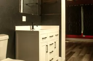 1118 W 11th St, Freeport, TX 77541 - Photo 6