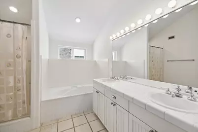4011 Garrott Street, Houston, TX 77006 - Photo 14