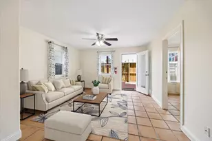 4011 Garrott St, Houston, TX 77006 - Photo 2