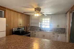 410 E Gregg St, Mount Enterprise, TX 75681 - Photo 16