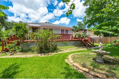 1912 E Winn Street, Kemah, TX 77565 - Photo 2