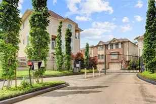 1815 Stacy Falls, Houston, TX 77008 - Photo 34