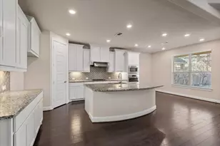 35 N Wheatleigh Dr, Tomball, TX 77375 - Photo 14