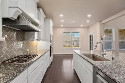 35 N Wheatleigh Drive, Tomball, TX 77375 - Photo 18