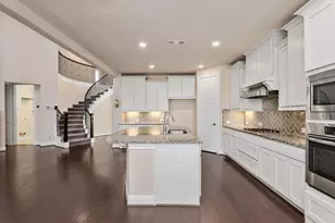 35 N Wheatleigh Dr, Tomball, TX 77375 - Photo 20