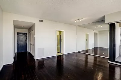 5000 Montrose Boulevard #18A, Houston, TX 77006 - Photo 6