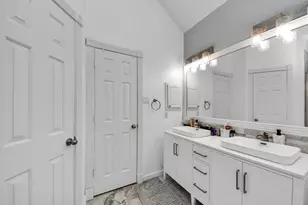 17618 Fairgrove Park Dr, Houston, TX 77095 - Photo 12